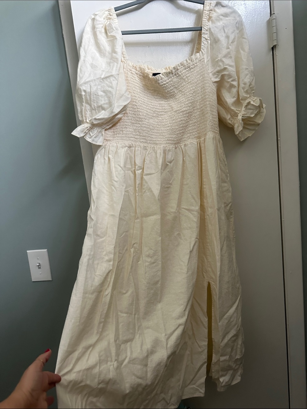 GAP Linen blend Smocked Puff-Sleeve Midi Dress - Picture 5 of 5